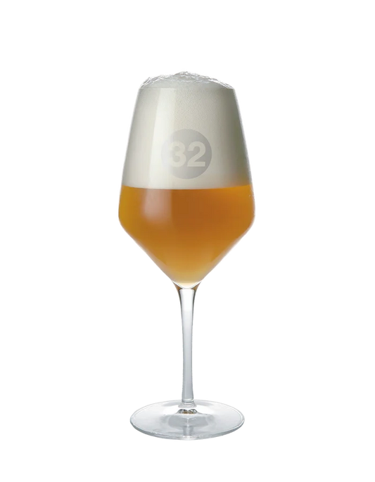 Calice di birra artigianale Nebra prodotta dal birrificio 32 via dei birrai e venduta da buono!