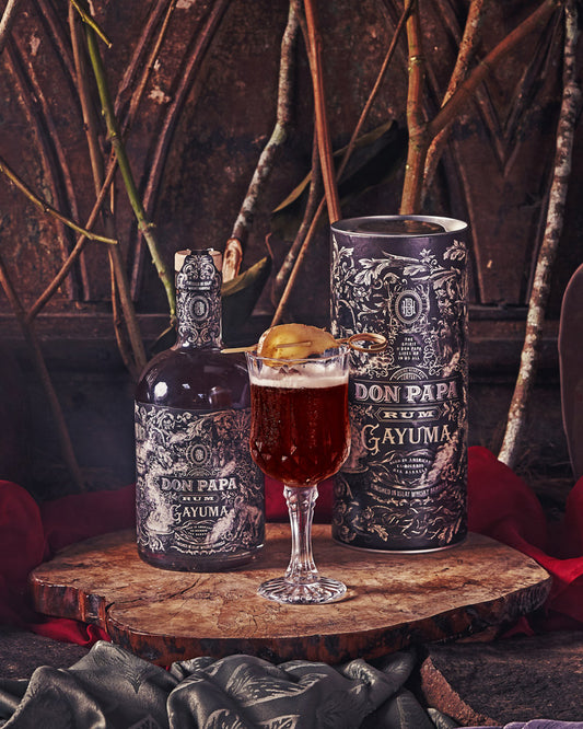 bottiglia con astuccio neri del rum don papa gayuma venduto da Buono!